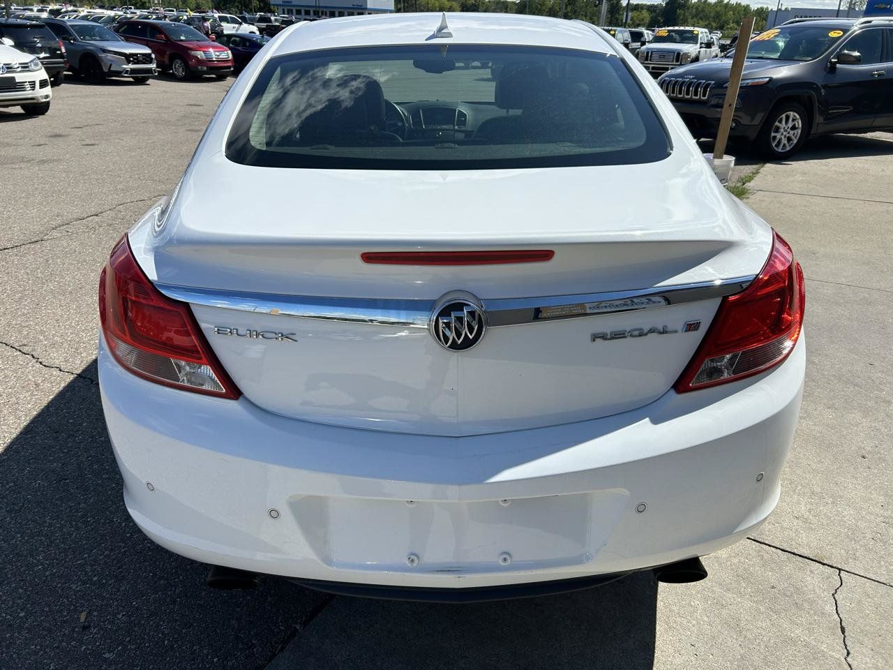 Used 2013 Buick Regal Premium FWD image 6
