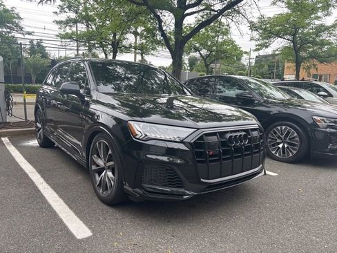 Used 2023 Audi SQ7 Premium Plus w/ Executive Package AWD/4WD image 11