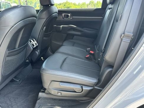 Used 2024 Kia Sorento S w/ Panoramic Sunroof Package FWD image 22