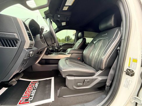 Used 2022 Ford F450 Platinum w/ FX4 Off-Road Package AWD/4WD image 20