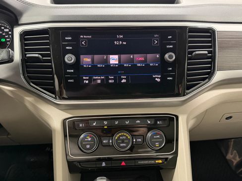 Used 2018 Volkswagen Atlas SEL image 10