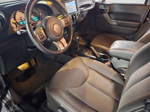 Used 2018 Jeep Wrangler Sport AWD/4WD image 9
