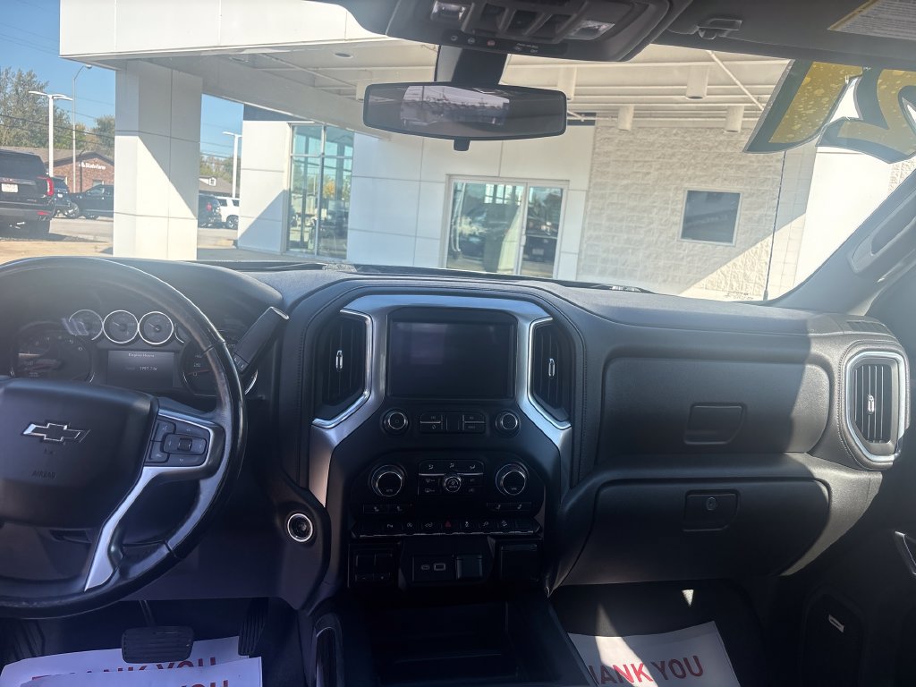 Used 2021 Chevrolet Silverado 1500 LT Trail Boss w/ Convenience Package II AWD/4WD image 16