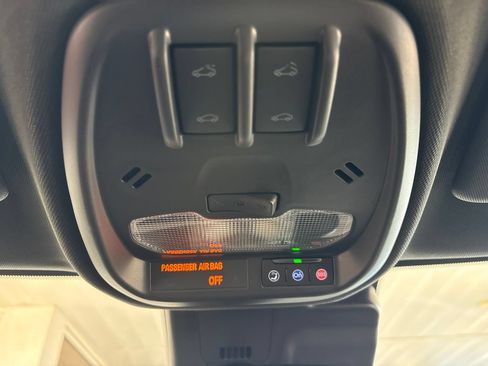 New 2026 Chevrolet Trax RS w/ Sunroof Package FWD image 19