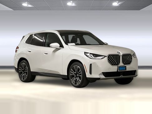 Used 2026 BMW X3 xDrive30i w/ Convenience Package AWD/4WD image 7