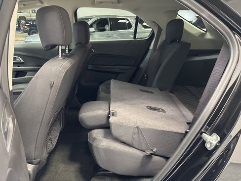 Used 2017 Chevrolet Equinox LT w/ Convenience Package image 31