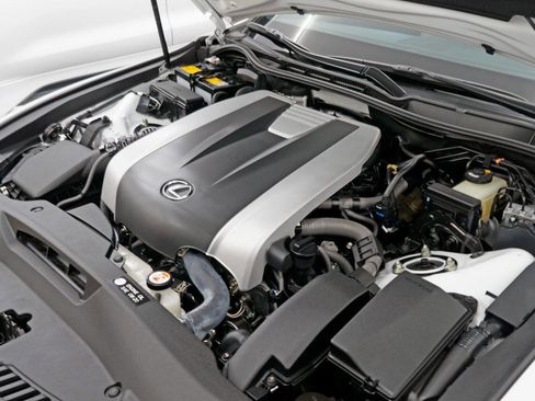 Used 2021 Lexus IS 350 F Sport w/ Navigation Package RWD image 15