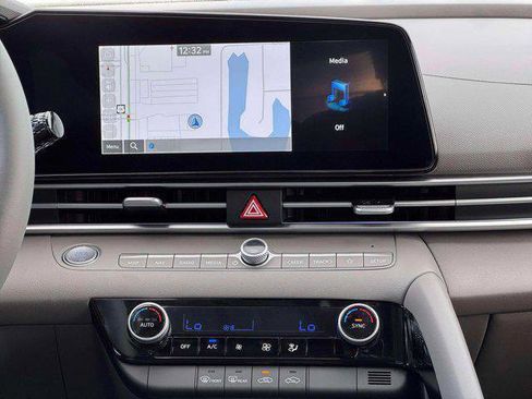 New 2026 Hyundai Elantra Sport FWD image 19