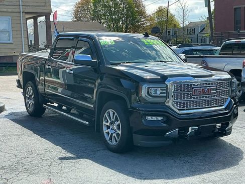 Used 2016 GMC Sierra 1500 Denali w/ Enhanced Driver Alert Package AWD/4WD image 3