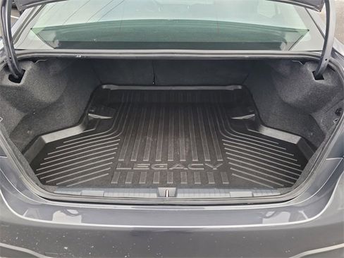 Used 2025 Subaru Legacy image 13