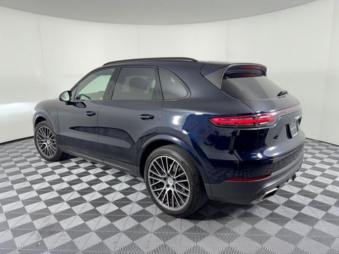 Certified 2023 Porsche Cayenne AWD/4WD image 3