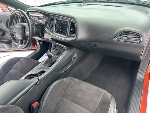 Certified 2022 Dodge Challenger GT w/ Plus Package image 18