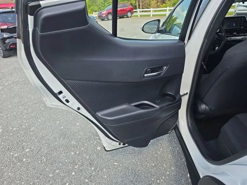 Used 2021 Toyota C-HR LE FWD image 36