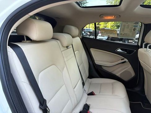 Used 2018 Mercedes-Benz GLA 250 image 28