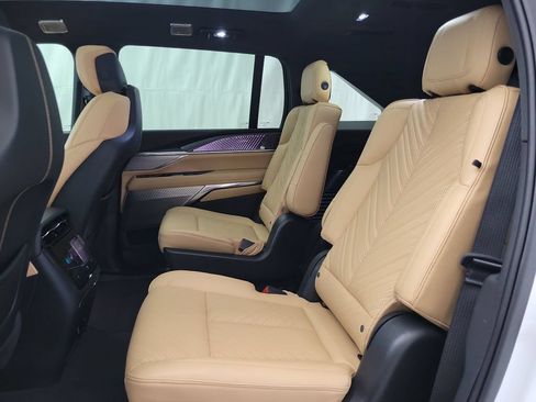 Used 2025 Cadillac Escalade IQ Sport 2 AWD/4WD image 12