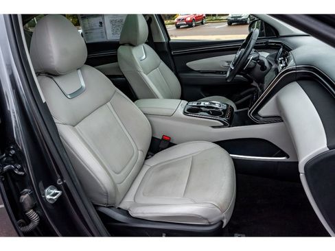 Used 2024 Hyundai Tucson Limited image 18