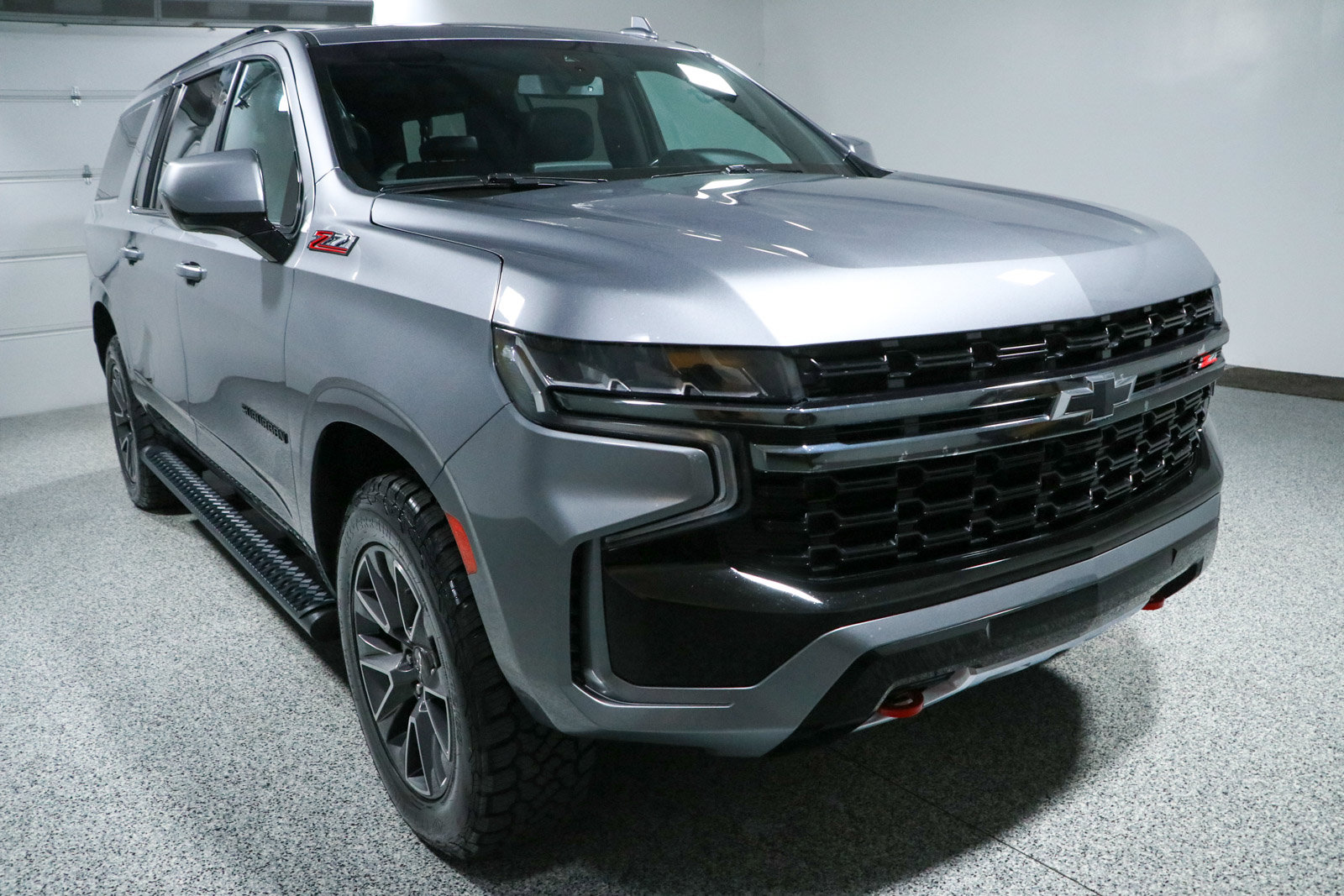 Used 2021 Chevrolet Suburban Z71 w/ Rear Media and Nav Package AWD/4WD image 5