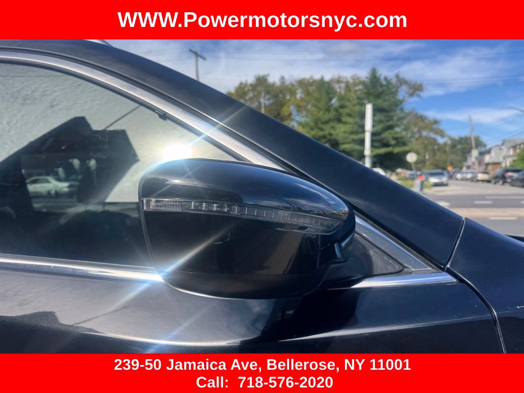 Used 2019 Nissan Rogue SV AWD/4WD image 9