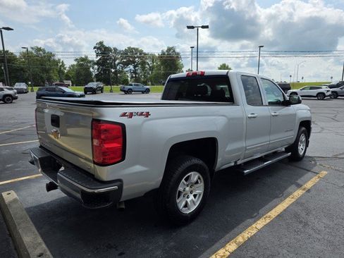 Used 2018 Chevrolet Silverado 1500 LT w/ All Star Edition AWD/4WD image 9