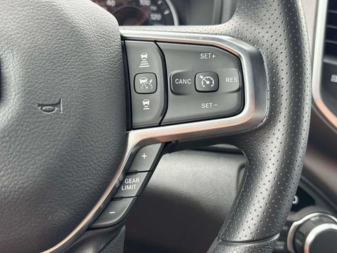New 2026 RAM 1500 Express AWD/4WD image 17