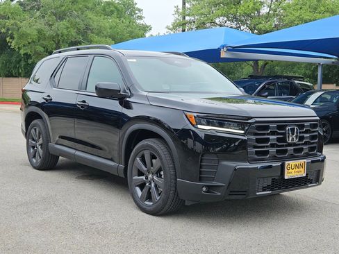 New 2026 Honda Pilot Sport image 7