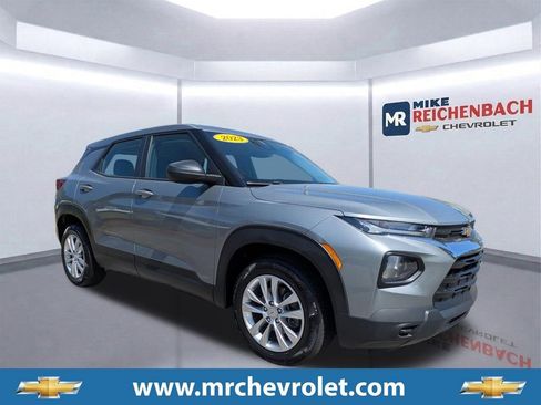Used 2023 Chevrolet TrailBlazer LS image 1
