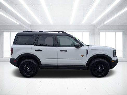 Used 2025 Ford Bronco Sport Badlands AWD/4WD image 2