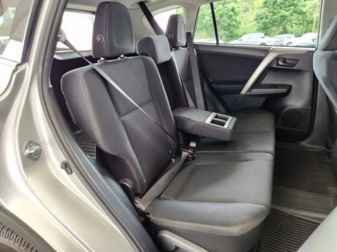 Used 2015 Toyota RAV4 LE AWD/4WD image 12