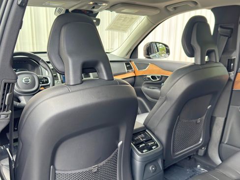 Used 2021 Volvo XC90 T8 Inscription Expression w/ Protection Package Premier AWD/4WD image 36