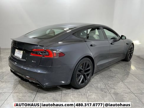 Used 2021 Tesla Model S Plaid image 6