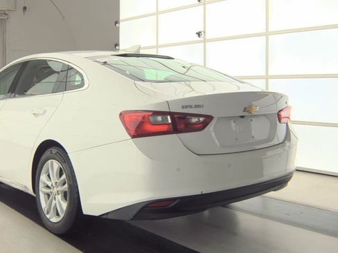 Used 2016 Chevrolet Malibu LT w/ Leather Package image 6