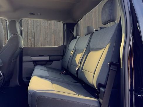 Used 2023 Ford F350 XLT AWD/4WD image 20