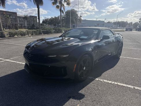 Used 2019 Chevrolet Camaro LT image 8