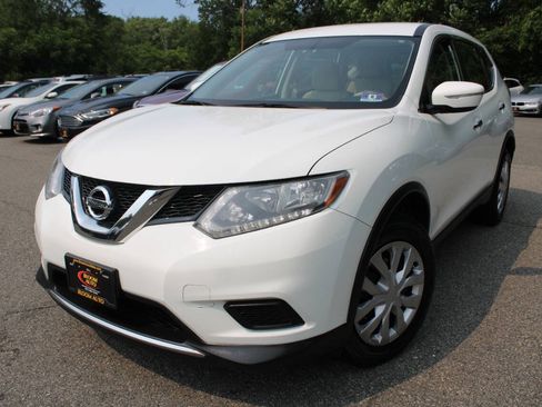 Used 2015 Nissan Rogue S AWD/4WD image 2