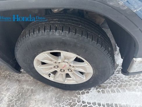 Used 2024 GMC Sierra 1500 SLE image 11