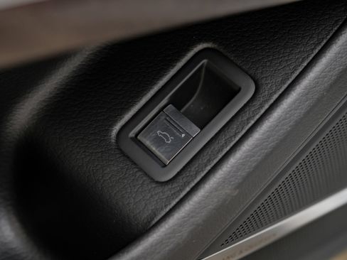 Used 2022 Audi A8 L 3.0T AWD/4WD image 58