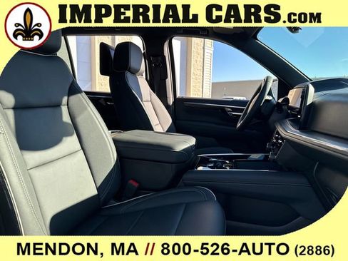 New 2026 Chevrolet Suburban Premier image 16