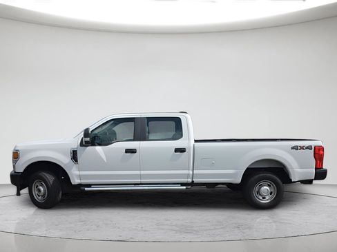 Used 2022 Ford F250 XL w/ Power Equipment Group AWD/4WD image 3