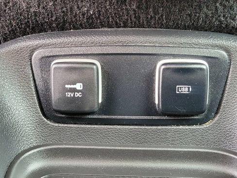 Used 2020 Chrysler Pacifica Limited w/ Advanced Safetytec Group FWD image 35