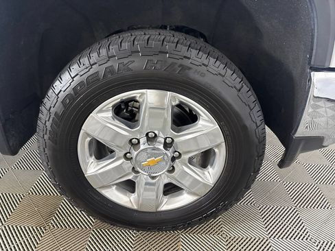 Used 2023 Chevrolet Silverado 2500 LTZ w/ LTZ Convenience Package AWD/4WD image 41