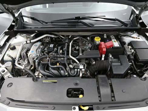 Used 2022 Nissan Sentra SV w/ Trunk Package image 16