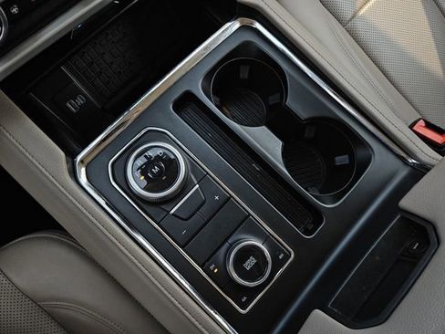 Used 2023 Ford Expedition Max XLT AWD/4WD image 21