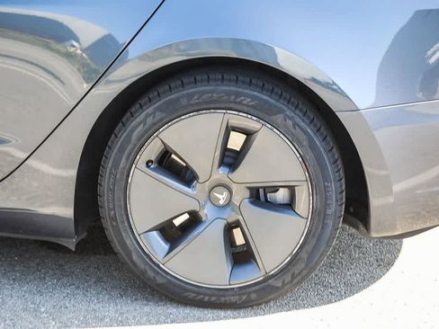 Used 2023 Tesla Model 3 Standard Range RWD image 10