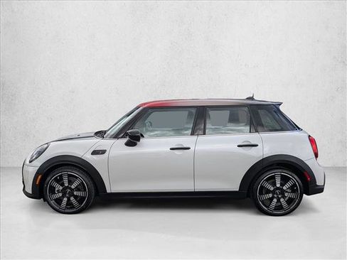 Used 2024 MINI Cooper S image 9