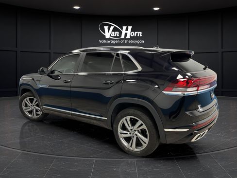 Used 2024 Volkswagen Atlas Cross Sport SEL R-Line AWD/4WD image 5
