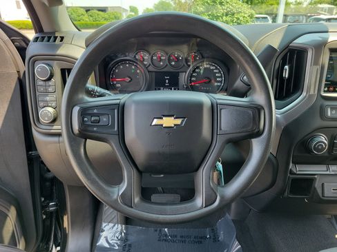 Used 2019 Chevrolet Silverado 1500 Custom image 21