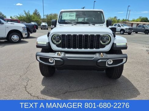 New 2026 Jeep Gladiator Sport AWD/4WD image 2