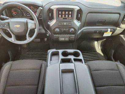 New 2026 Chevrolet Silverado 1500 Custom w/ Turbomax Blackout Package