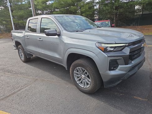 Used 2026 Chevrolet Colorado LT w/ LT Convenience Package AWD/4WD image 1