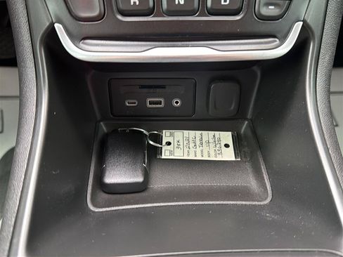 Used 2021 GMC Terrain SLT AWD/4WD image 21
